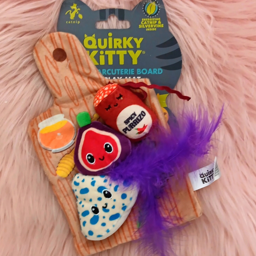 Brand New QUIRKY KITTY CHARCUTERIE PLAY MAT CATNIP CAT TOY